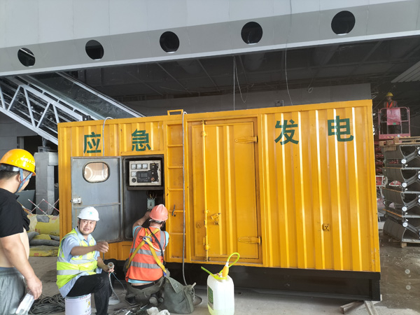 泰州怎样判断空气滤清器是否需要更换？