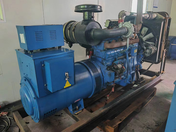 泰州100kW柴油发电机组使用多级机油有哪些优缺点？